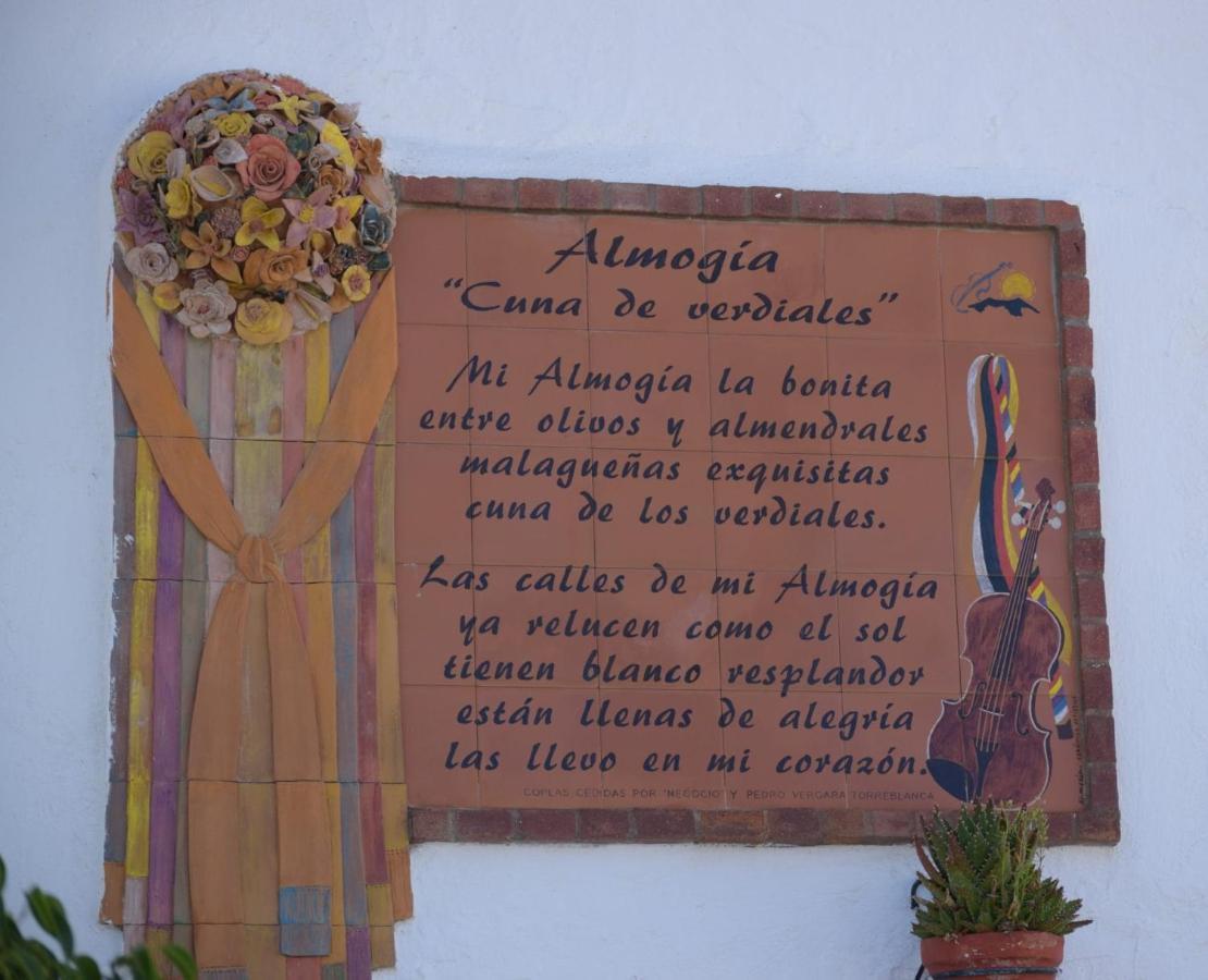 Morales Cottage Almogia Exterior photo